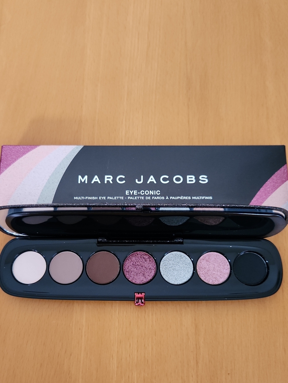 Marc Jacobs Eye-Conic Multi-Finish Eyeshadow Palette - 840 ELEC-TRICK